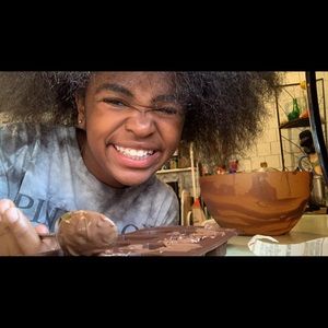 Meet your Posher, Chanel